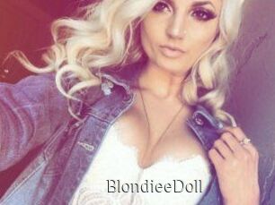 BlondieeDoll