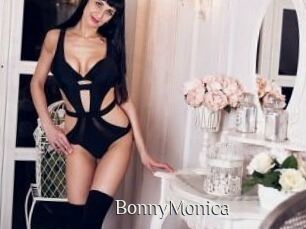 Bonny_Monica