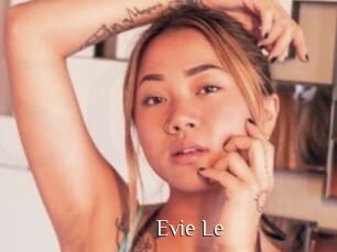 Evie_Le