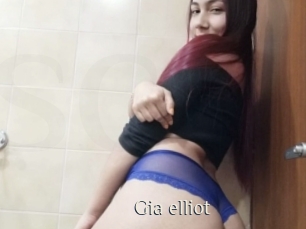 Gia_elliot