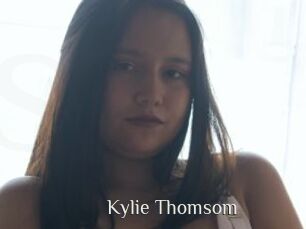 Kylie_Thomsom