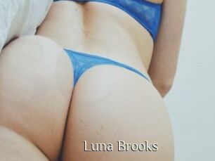 Luna_Brooks