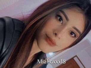 MiaFoxxx18