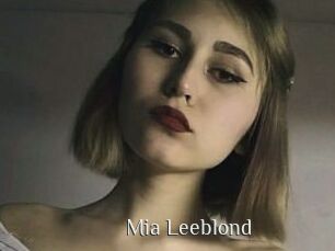 Mia_Leeblond