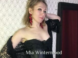 Mia_Wintermood