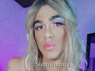 Sunny_hornyx